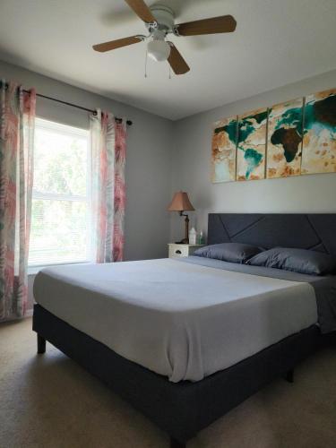 Private room in quiet neighbourhood thumb 4