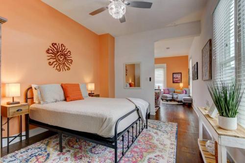 Clementine Bungalow Downtown Hot Springs in Hot Springs, USA