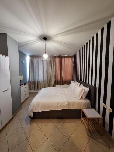 Ergi’s Host Apartment, Tirana (photo 10)