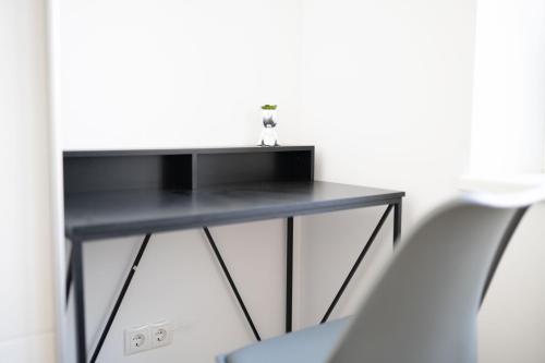 Luxury Apt Overlooking Danube Canal Vienna, Austria for Families - All Supplies Included