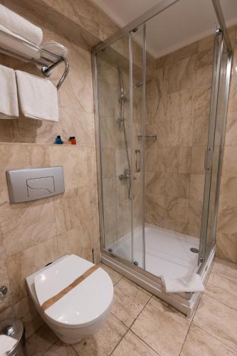 Asia Business Suites - image 7