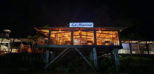 Φαγητό και ποτό, SAS CLP - La Marina in Kourou