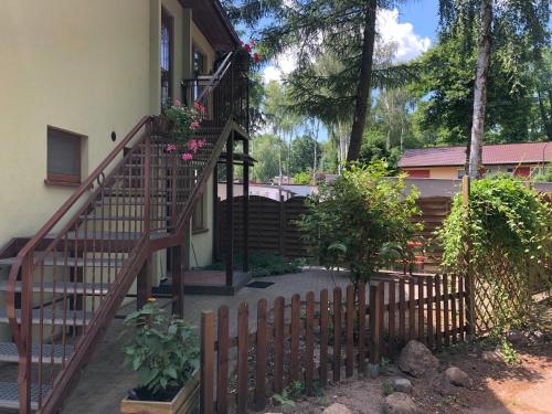 B&B Skorzęcin - Domek pod świerkami 3 - Bed and Breakfast Skorzęcin