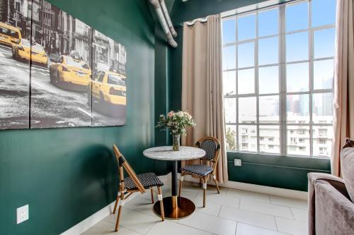 NYC Styled Loft In DTLA, sleeps 4 with Free Parking!, Los Angeles (fotografie 8)