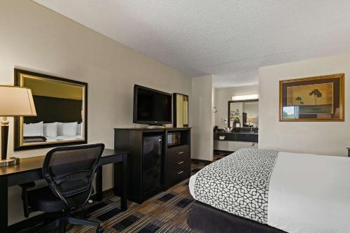 Best Western Windsor Suites - main image