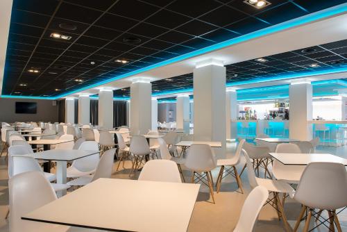 Pub/Ruang Rehat, Hotel Melina in Parque de l'Aiguera