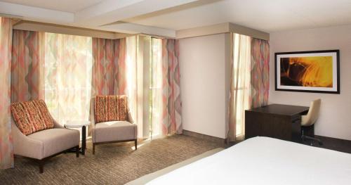 Embassy Suites by Hilton Cincinnati Northeast - Blue Ash