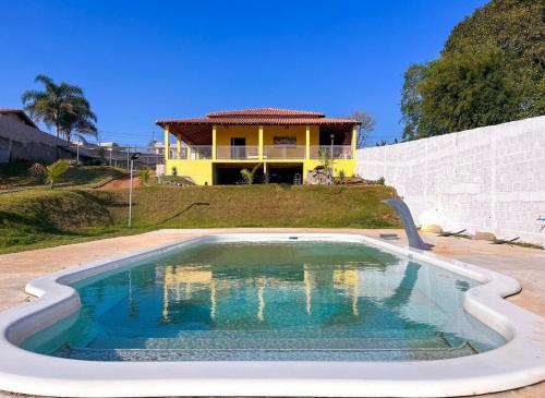 Chacara com piscina, churrasq e WiFi em Taubate SP