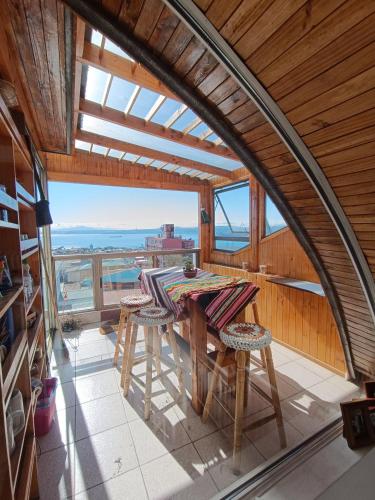 Erkély/terasz, Hostal lala porteña vista al mar, baño privado y desayuno (Hostal lala portena vista al mar, bano privado y desayuno) in Playa Ancha