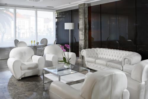 Shared lounge/TV area, Santemar in Santander