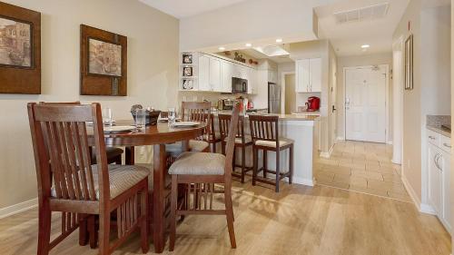 Lake Travis Stunning Waterfront, Sunset & Pool Views, Pet Friendly, Boat Ramp, Lago Vista, Texas in Lago Vista, USA