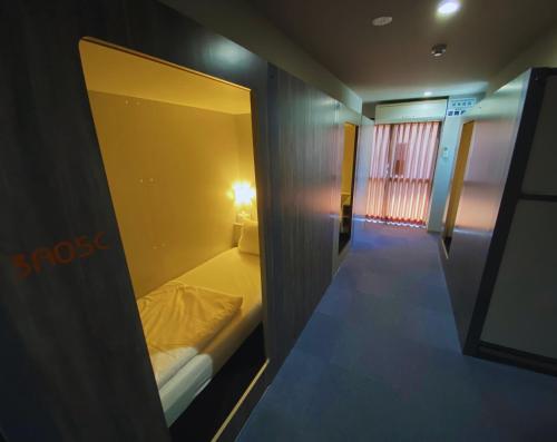 Beagle Tokyo Hostel and Apartments Room Type - Economy Quadruple Room