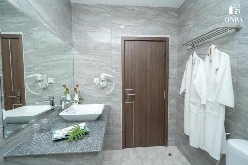 Sun Rise Twin - Free 1 Way Airport Pick Up