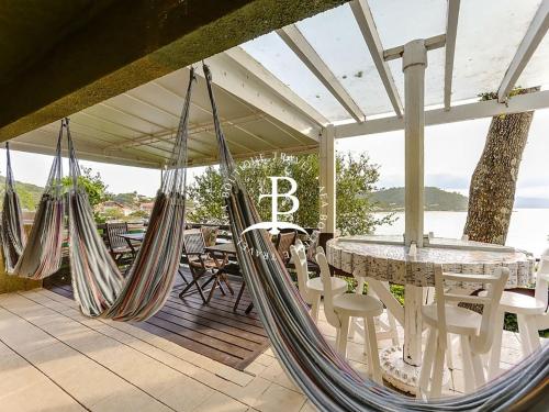 Bar/lounge, Casa Pe na agua - Piscina aquecida e jacuzzi - Espaco gourmet in Florianopolis