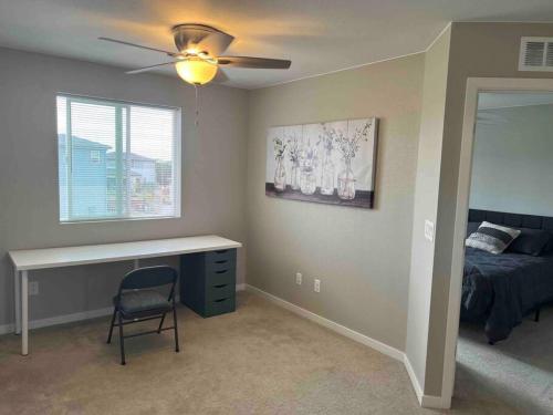 *Your Colorado Escape* in Commerce City, USA
