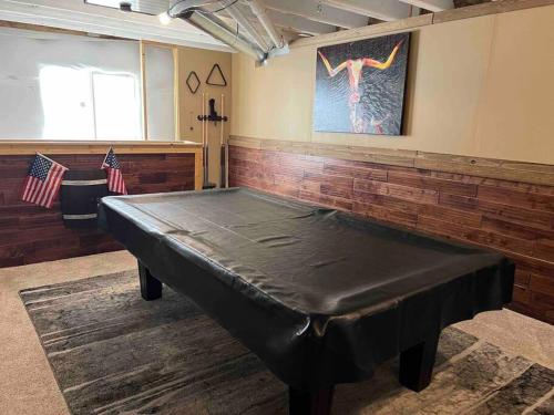 *Your Colorado Escape* in Commerce City, USA