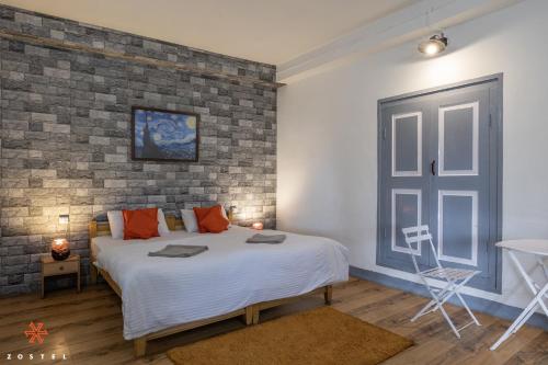 Deluxe Double Room image 6