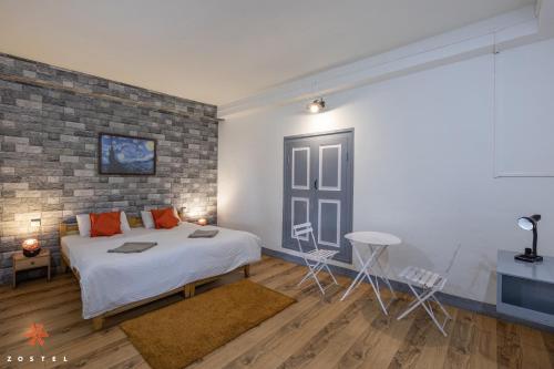 Deluxe Double Room image 2