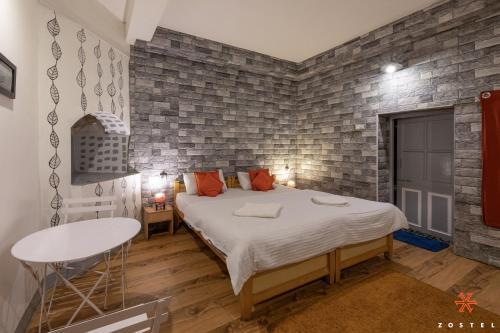 Deluxe Double Room room in Zostel Kodaikanal