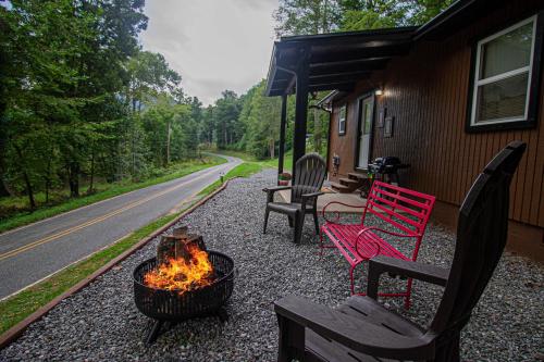 The Lil House - Robbinsville, NC