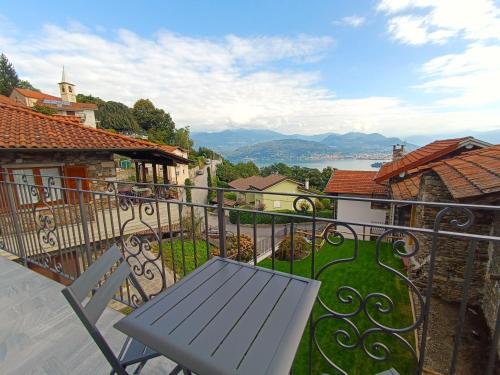 Ca di Cambret with lake View