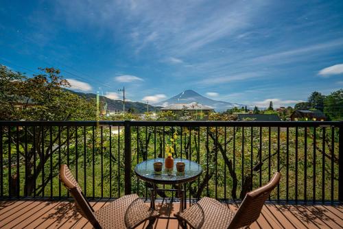 View of Mt Fuji Free transportation Bicycle Rental ok 富士山眺望