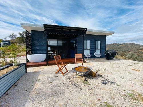 Rose Quartz - 1 Bed with Mountain Views - Kundalini Lodge in Grattai