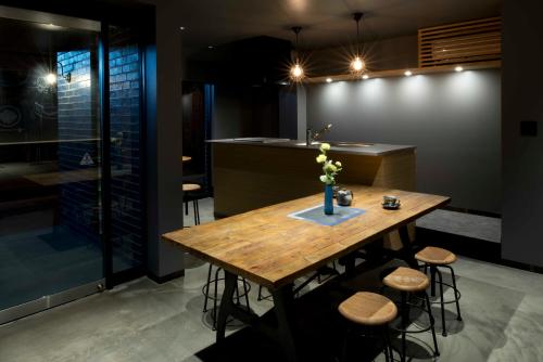 ALPHABED INN Takamatsuekimae