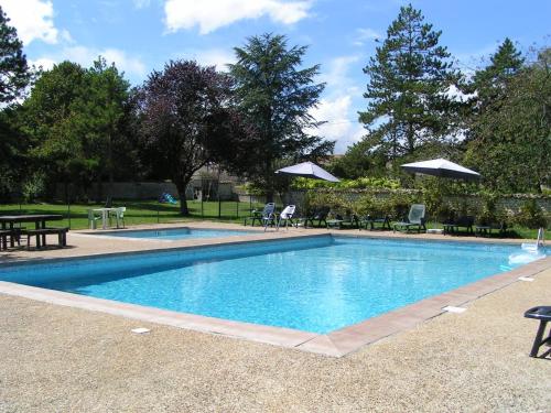 8 Gite Complex, 53 People maximum , Marriage, Birthdays, family get togethers - Location saisonnière - Doeuil-sur-le-Mignon