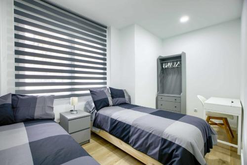 12 Octubre Rooms Room Type - Deluxe Double Room