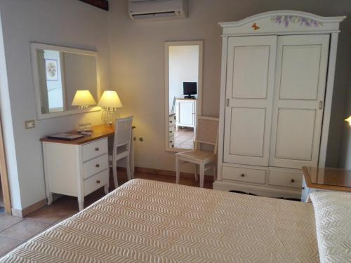 Hotel Acquasanta Room Type - Deluxe Double Room