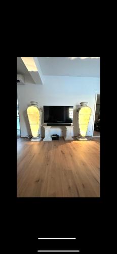 3 Bed Luxury High End Apartment 5 min walk to Oktoberfest