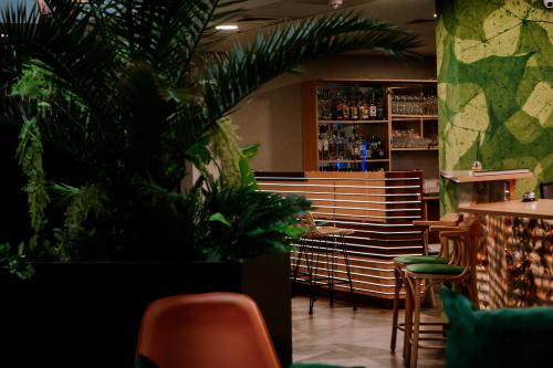 Park Hotel - image 8