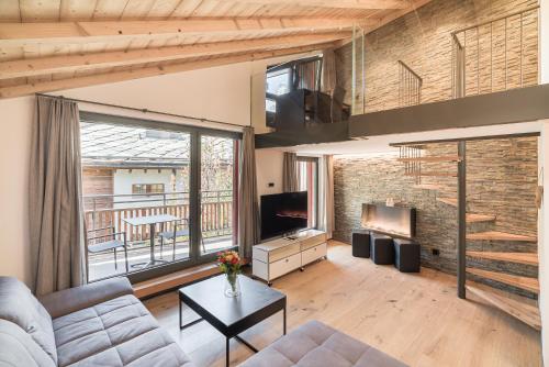 Two-Bedroom Attic Apartment with Matterhorn View image 6