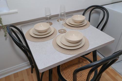Cosy 1 Bedroom Top Floor Apartment on Edgware Road, Londres (foto 5)