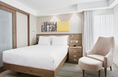 Hampton by Hilton Oxford - image 3