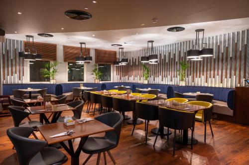 Premier Inn Dubai Al Jaddaf - 레스토랑