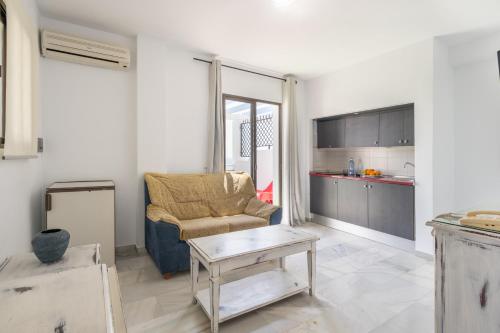 Apartahotel Playamaro by Dorobe - 주방