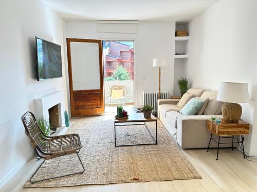 APARTAMENTO súper céntrico, con vistas a pistas y Wifi - Apartment - Formigal