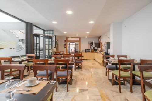 Apartahotel Playamaro by Dorobe - 식음료(F&B)
