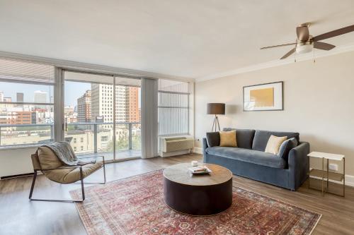 CozySuites 800 Tower 2BR with gym! 28 in Louisville, USA