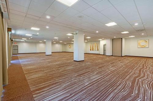 會議室/宴會廳, 斯帕克斯雷諾貝斯特韋斯特Plus酒店 (Best Western Plus Sparks-Reno Hotel) in 史百克