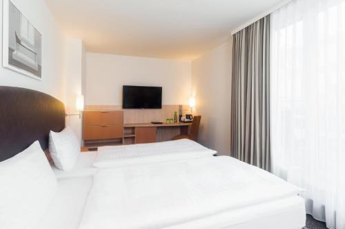 Superior Double Room image 1