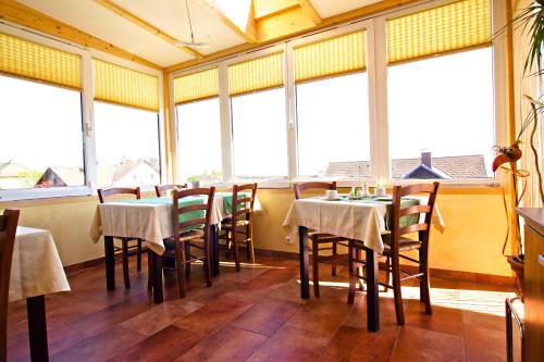 Food and beverages, Gastehaus Pension Lang in Pfarrkirchen Im Muhlkreis