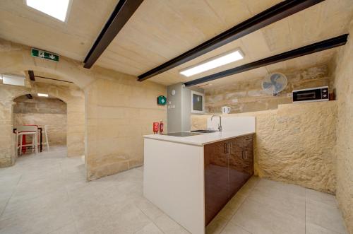 Private rooms with bathroom in Valletta in 瓦萊塔