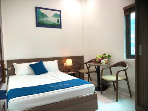 ANH QUANG HOTEl ĐỒNG VĂN