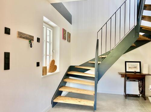 入口, Snug Stays 4 - Design Villa mit Garten zentral, ruhig, 400m zum Ammersee in 迪森