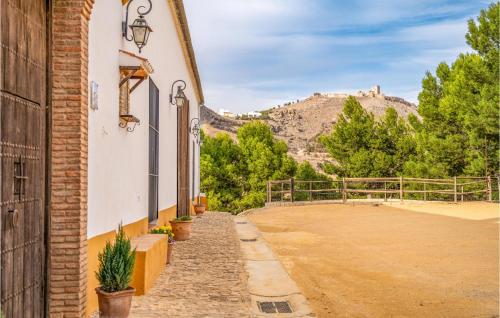 Awesome Home In Teba With Kitchen