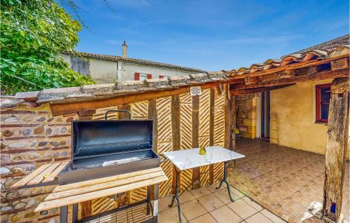 Nice Home In St Pierre Deyraud With Outdoor Swimming Pool