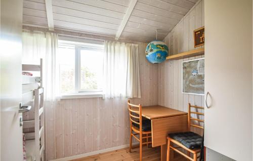 2 Bedroom Nice Home In Silkeborg